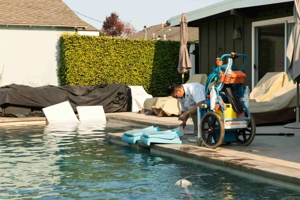 Long Beach pool builder